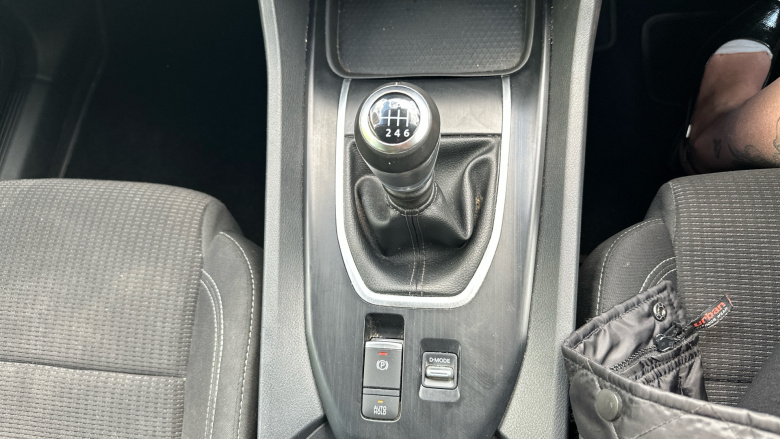 Nissan Qashqai 1.3 DiG-T MH Acenta Premium 5dr Petrol Hatchback